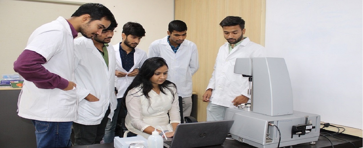 photo of Jonas Peters and IIPE students