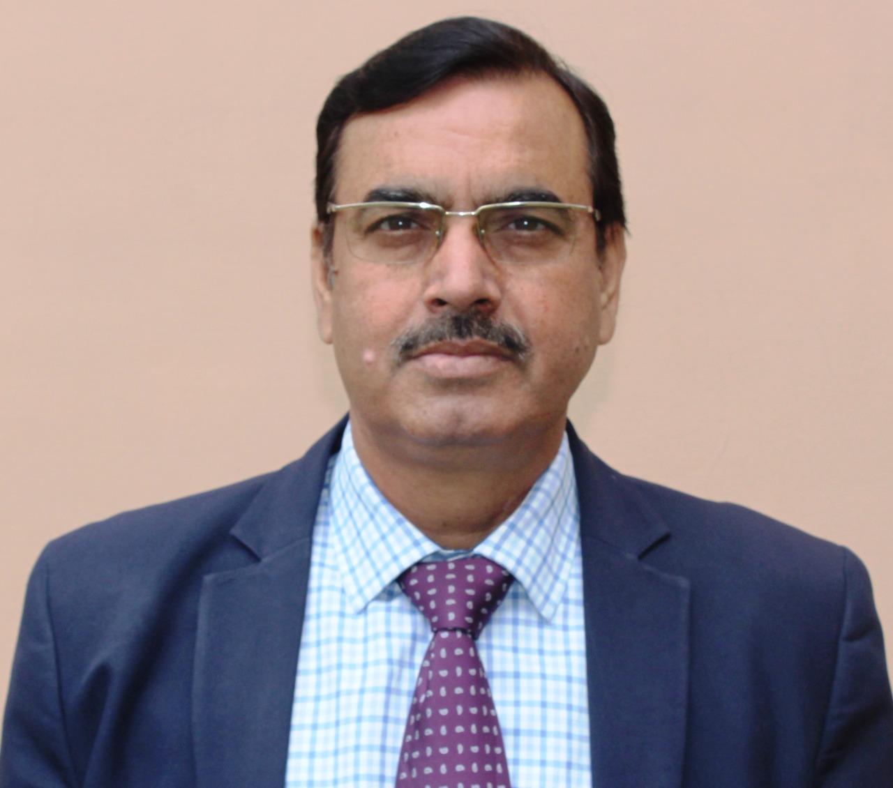 Shri Ramphal Dwivedi 